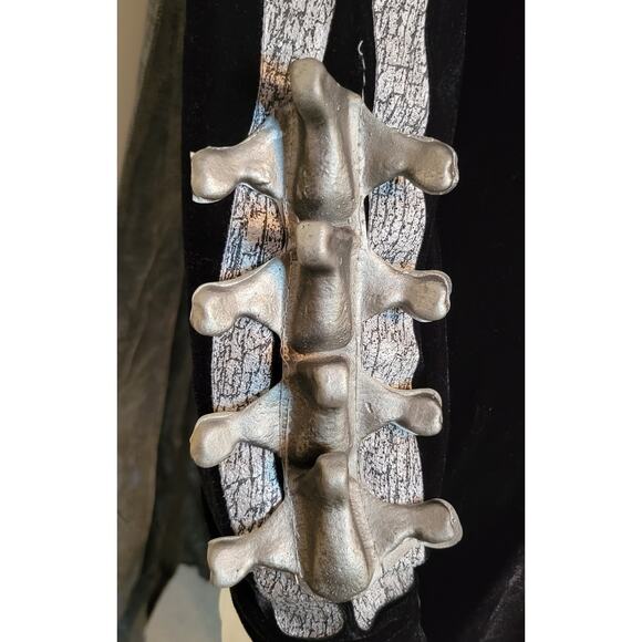 Spirit Halloween Costume Deluxe Skeleton King Shirt w/ Attached 55" Cape Size M - Picture 3 of 10